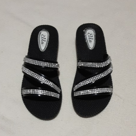 Ella Shoes - Ella Black Sandals with Silver Straps SIZE 8.